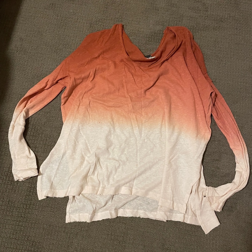 Free People light long sleeve shirt